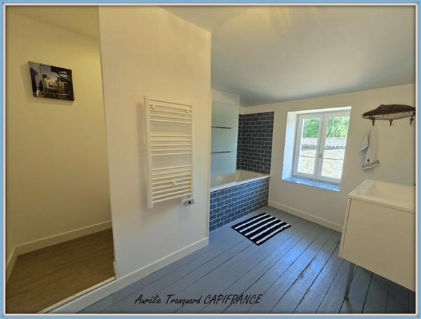 Maison à vendre 6 pièces SAINT JEAN D'ANGELY (17) avec GRAND jardin et SUITE PARENTALE AU RDC