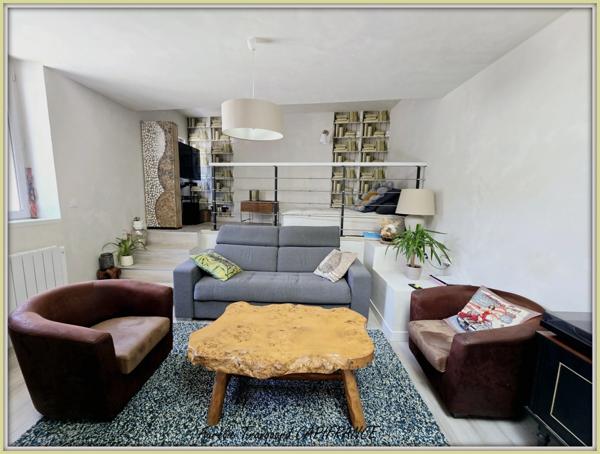 Maison à vendre 6 pièces SAINT JEAN D'ANGELY (17) avec GRAND jardin et SUITE PARENTALE AU RDC