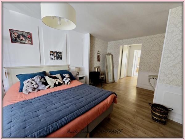 Maison à vendre 6 pièces SAINT JEAN D'ANGELY (17) avec GRAND jardin et SUITE PARENTALE AU RDC