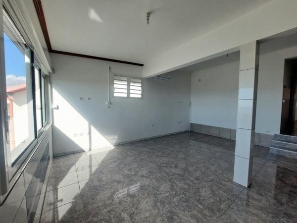 Spacieux F4 de 116m2 à La Plaine Saint Paul