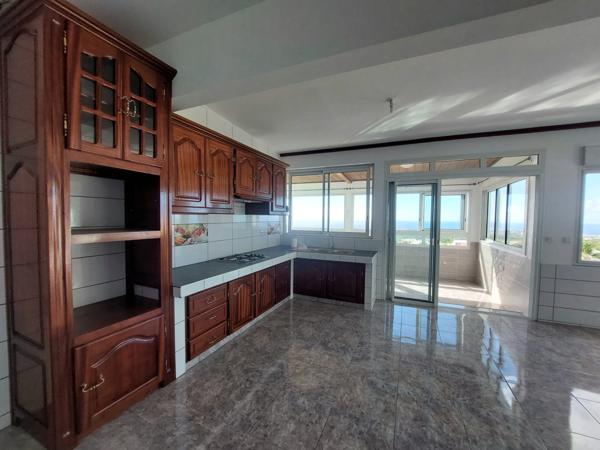 Spacieux F4 de 116m2 à La Plaine Saint Paul