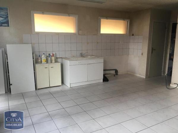 Local professionnel à louer