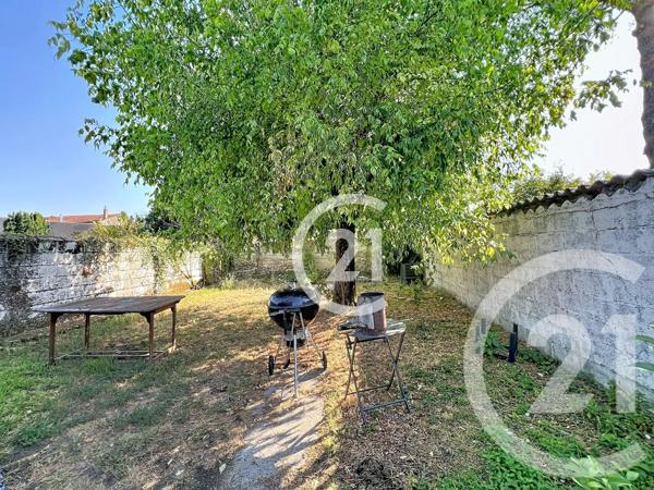 Maison à vendre  5 pièces - 115 m 2   COGNAC  - 16