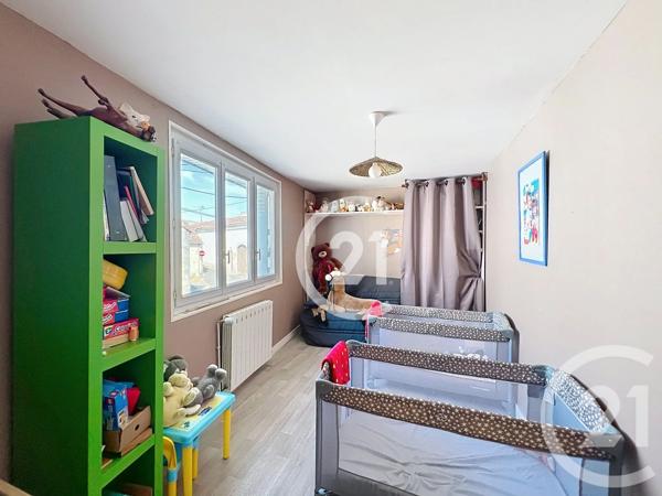 Maison à vendre  5 pièces - 115 m 2   COGNAC  - 16