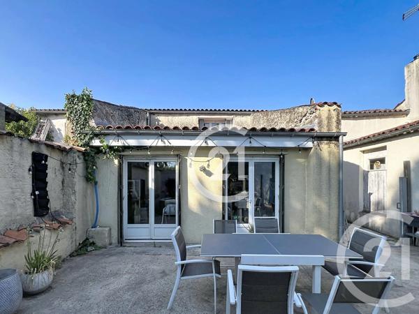 Maison à vendre  5 pièces - 115 m 2   COGNAC  - 16