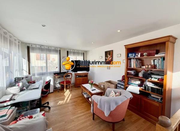 Vente                                                      Maison
                        
                     5 pièces                      110 m2                     à La Ferté-sous-Jouarre