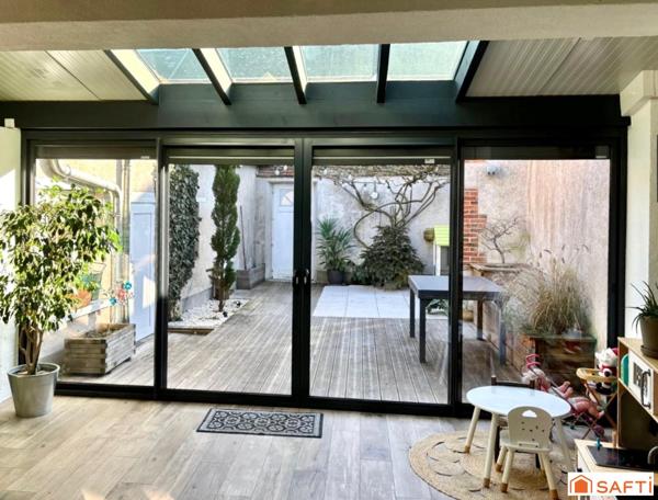 Au cœur du village, 189 m2 hab, 4 chambres, 3 SdB