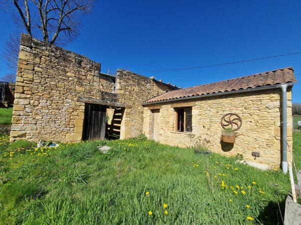 Maison ancienne - Saint-cyprien Perigord Noir, Projet en pierres du pays, en cours de renovation et début d'extension sur joli terrain clos de murets