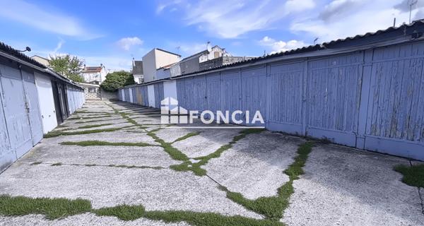 À vendre Parking 12.8 m² - Saint-denis 93200
