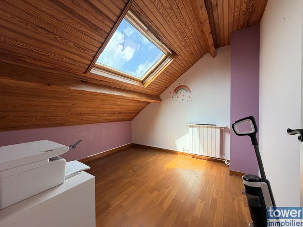 Maison
                                                                                                                                                                                                                                                                                                                        5 pièce(s)                                                                                                                                                                                                          3 chambre(s)                                                                                                                                                                                                          93.68  m²