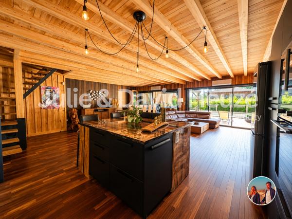 Maison
         12 pièces
        - 325 m² Bien prestige