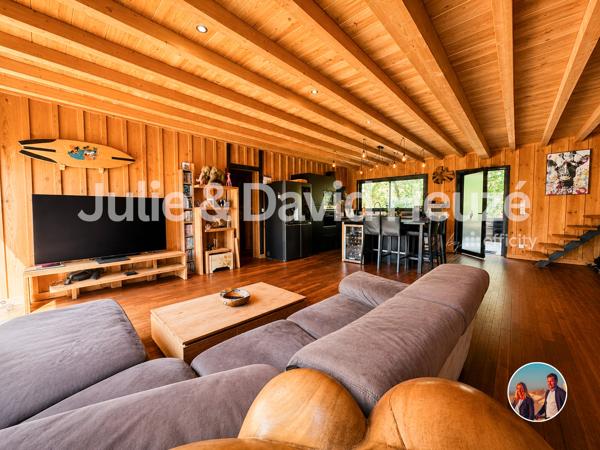 Maison
         12 pièces
        - 325 m² Bien prestige