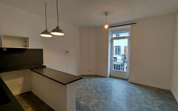 Appartement à louer    2 pièces • 46,65 m2 Joyeuse