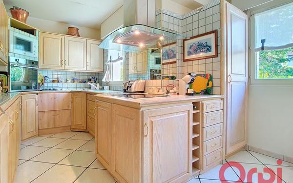 Maison à vendre    4 pièces • 140 m2 Bièvres