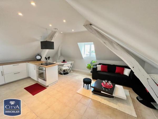 Appartement à louer 4 pièces 42.27m²
