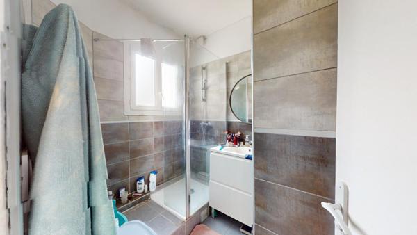 Montpellier (34000) T3 avec 1 chambre et 1 bureau