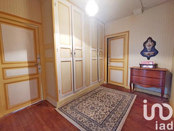 Demeure 9 pièces de 239 m² à Montgivray (36400)