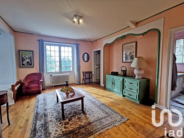 Demeure 9 pièces de 239 m² à Montgivray (36400)