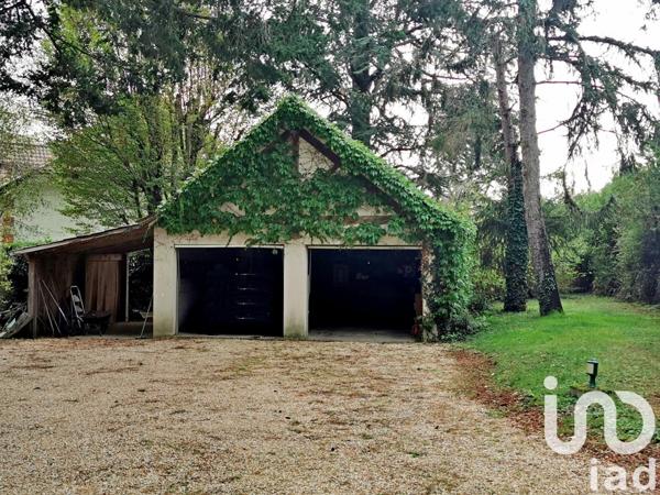 Demeure 9 pièces de 239 m² à Montgivray (36400)