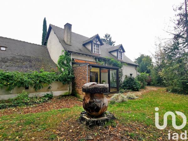 Demeure 9 pièces de 239 m² à Montgivray (36400)