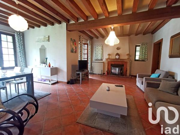 Demeure 9 pièces de 239 m² à Montgivray (36400)