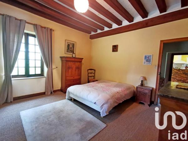 Demeure 9 pièces de 239 m² à Montgivray (36400)