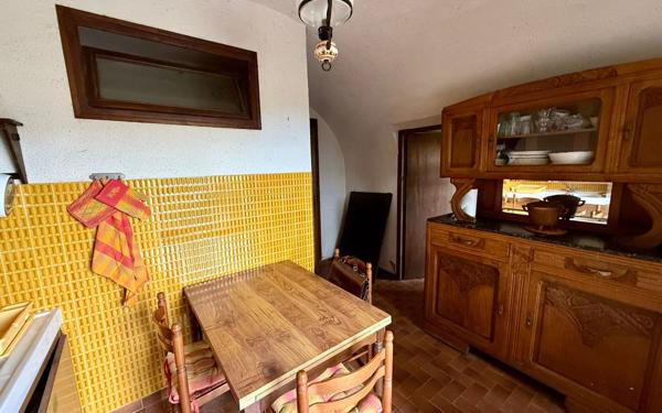 Maison à vendre    3 pièces •  Payzac