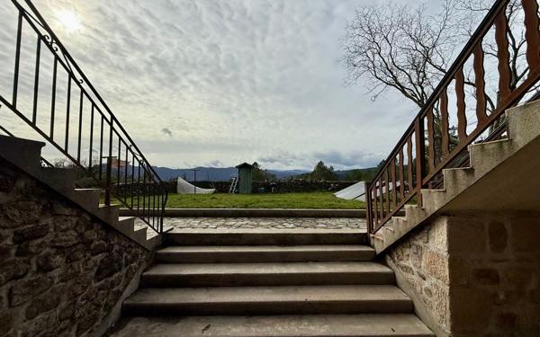 Maison à vendre    3 pièces •  Payzac