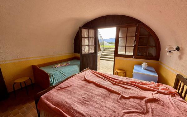 Maison à vendre    3 pièces •  Payzac