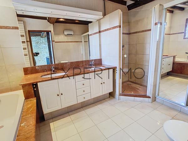 Noyers-Bocage (14210) IDÉAL POUR ACTIVITÉ ARTISANALE, COLLECTION ou STOCKAGE