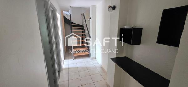 Maison d'habitation 92m², 2 chambres, 2 salles d'eau.