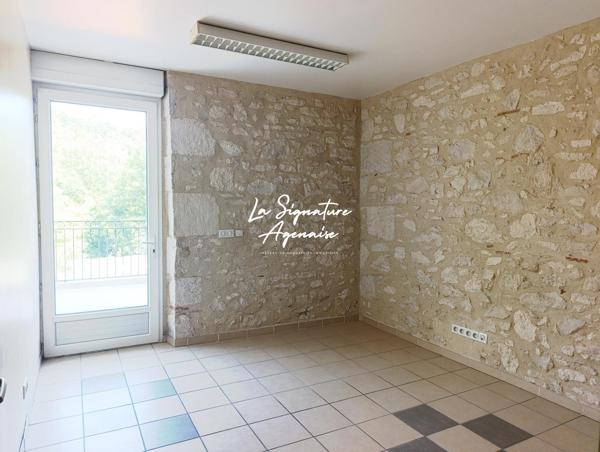 Ensemble Immobilier de 953 m2 avec parc arboré de 6598 m2 au bord de la Baïse – Lavardac centre