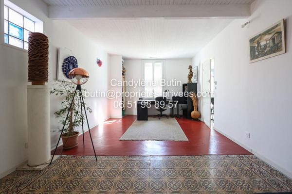 Maison de charme de plain-pied de 129 m² avec piscine et jardin intimiste ,Centre-ville