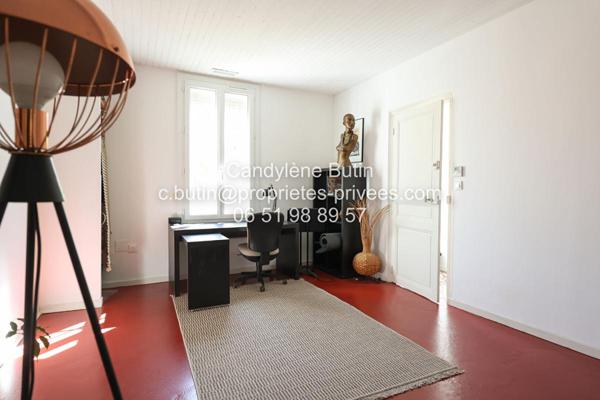 Maison de charme de plain-pied de 129 m² avec piscine et jardin intimiste ,Centre-ville