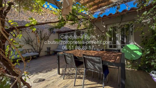Maison de charme de plain-pied de 129 m² avec piscine et jardin intimiste ,Centre-ville