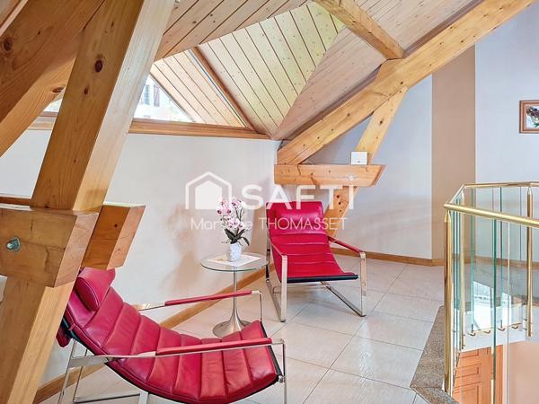 luxueuse maison d'architecte avec piscine intérieure