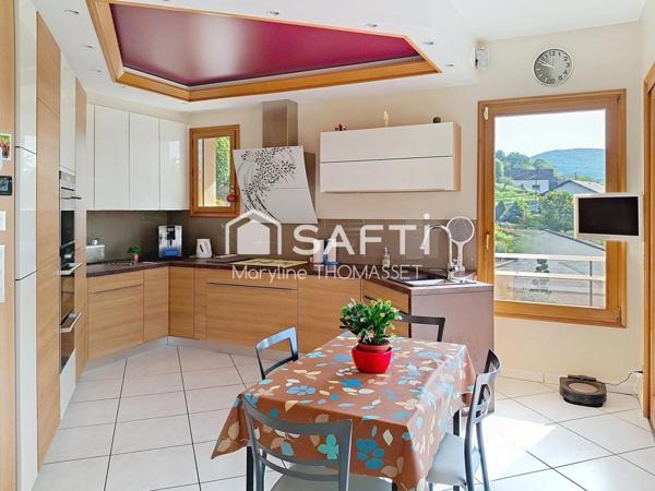 luxueuse maison d'architecte avec piscine intérieure