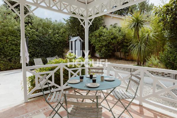 Maison à vendre  Villa Les Abelias 5 pièces – L’élégance d’une villa balnéaire d’exception