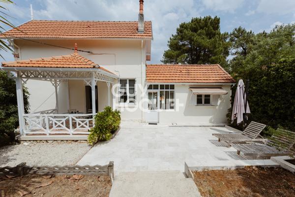 Maison à vendre  Villa Les Abelias 5 pièces – L’élégance d’une villa balnéaire d’exception