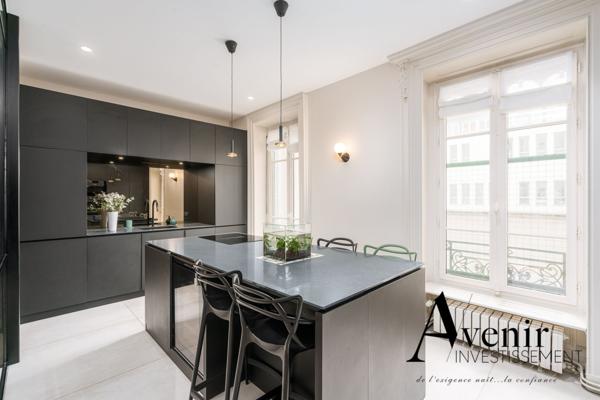 FOCH - 202 m2 - 4 chambres - MEUBLE - GARAGE - CAVE Lyon FOCH - 202 m2 - 4 chambres - MEUBLE - GARAGE - CAVE Lyon
