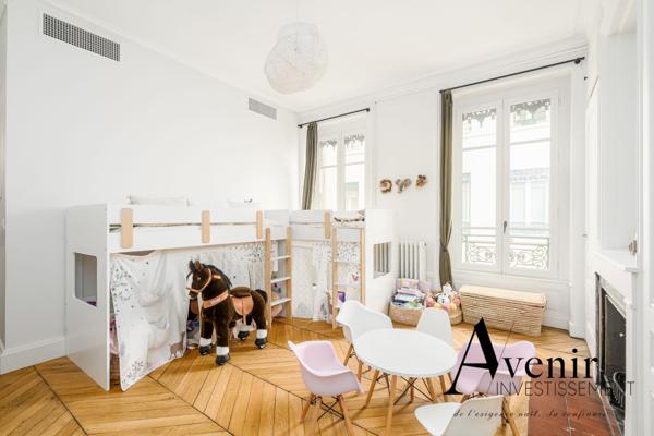 FOCH - 202 m2 - 4 chambres - MEUBLE - GARAGE - CAVE Lyon FOCH - 202 m2 - 4 chambres - MEUBLE - GARAGE - CAVE Lyon