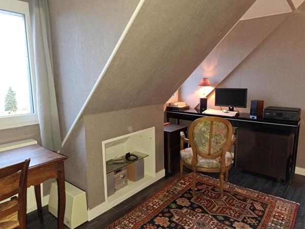 Maison sur Saint Hilaire Saint Florent 124 m², à proximité des commerces et du centre ville de Saumur