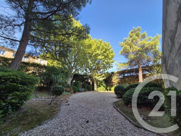 Appartement F4 à vendre  5 pièces - 141,29 m2 SALON DE PROVENCE - 13