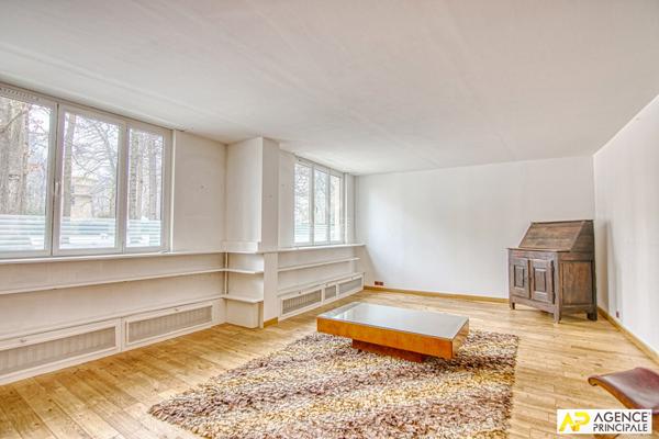 Versailles Clagny Appartement 4 pièces 86 m² carrez avec cave et parking €490 000 ** - Référence 27568