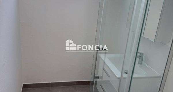 Location Appartement 3 pièces 53.14 m² - Athis-mons 91200