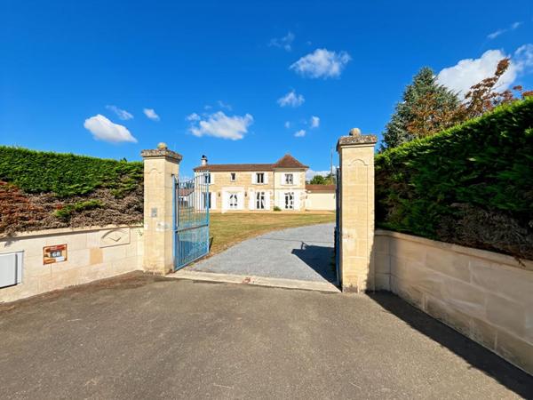 Maison 177 m²  Carignan de Bordeaux, Élégance, confort & rénovée