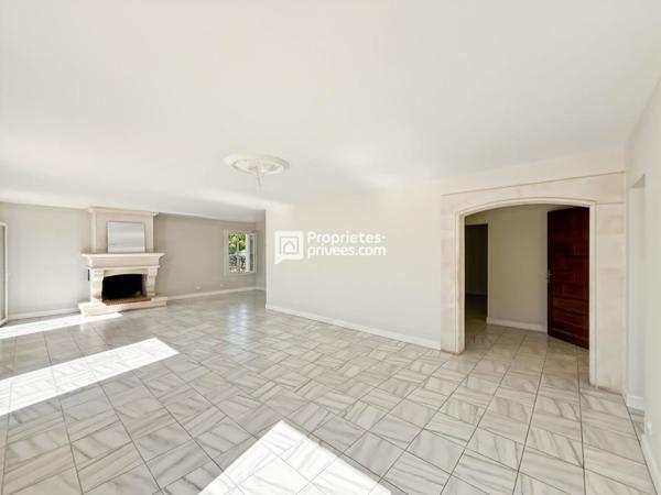 Maison 177 m²  Carignan de Bordeaux, Élégance, confort & rénovée