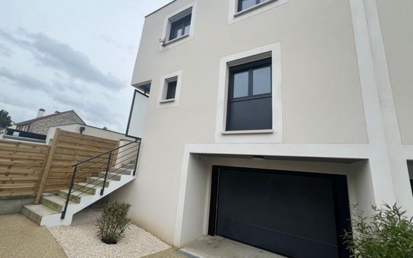 Maison à vendre    5 pièces •  Chennevières-sur-Marne