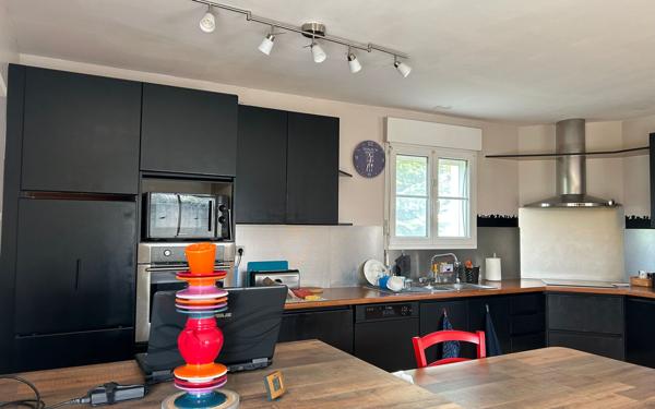 Maison à vendre    5 pièces • 171 m2 Périgny