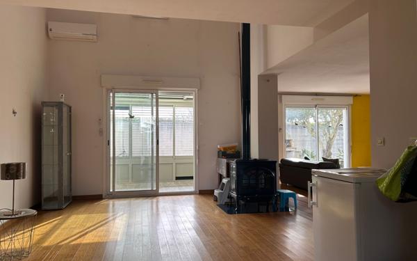 Maison à vendre    5 pièces • 171 m2 Périgny
